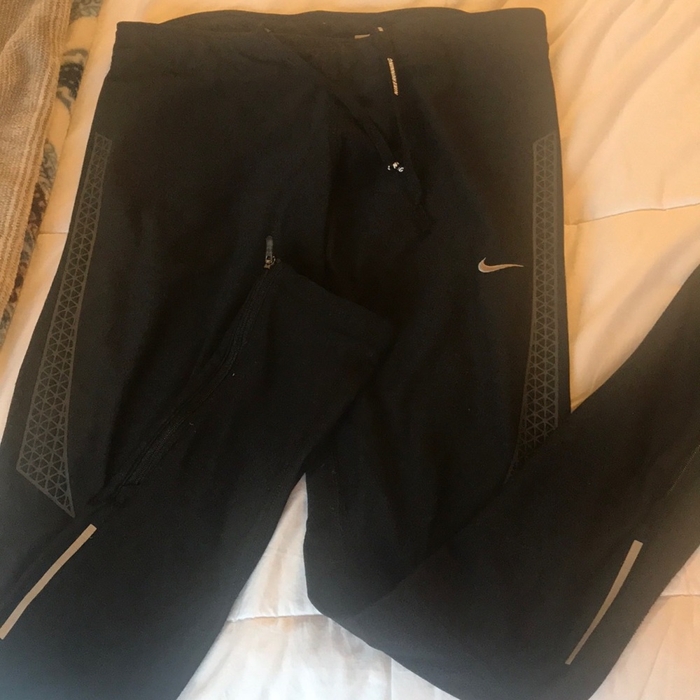 Nike dry fit leggings! Zippers down side